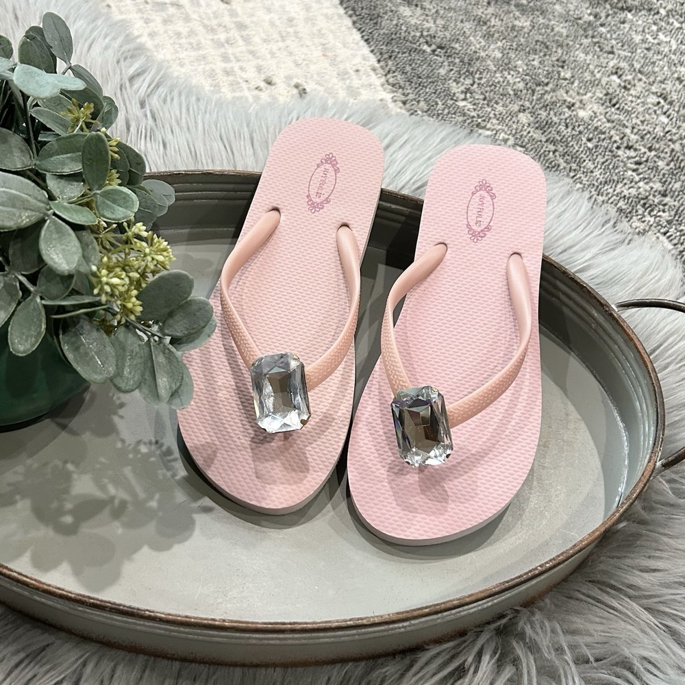 Joyfolie Women's Jewel Pink Flip Flops Size W6